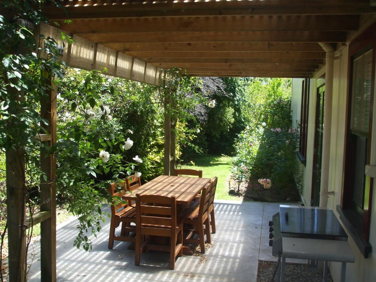 Villa In The Vines Martinborough Buitenkant foto